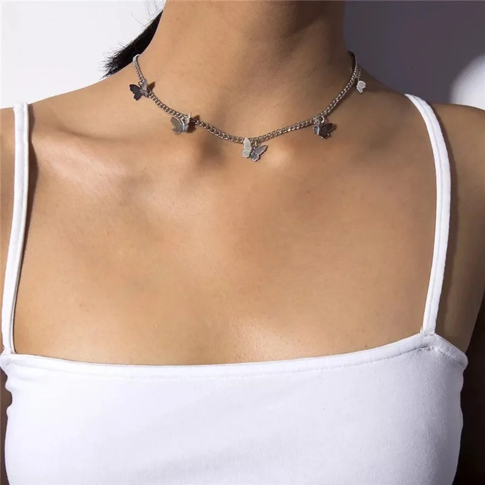 🎉 New Butterfly silver plated choker necklace - Picture 2 of 4